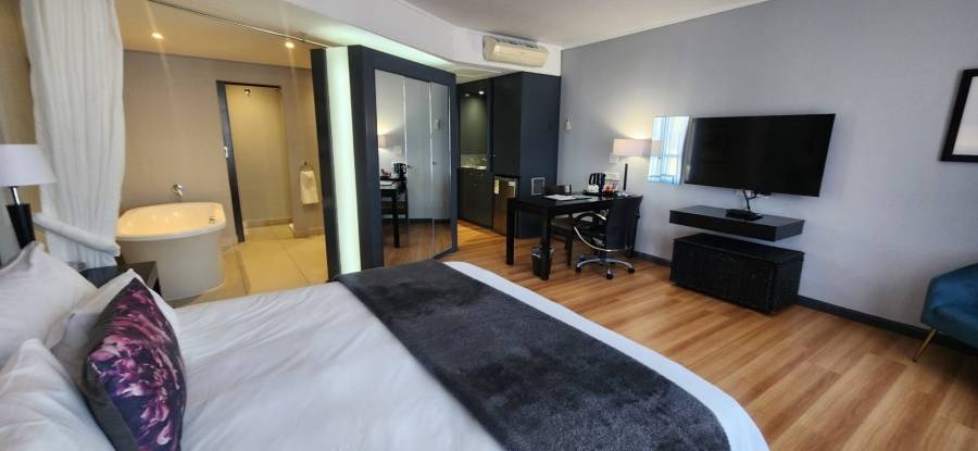 1 Bedroom Property for Sale in Century City Western Cape